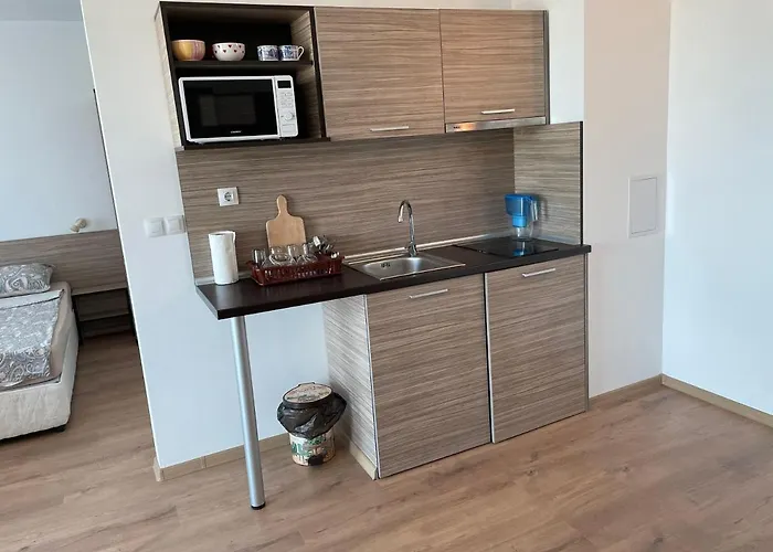 в сарафово דירה